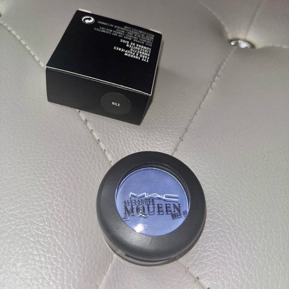 RARE M·A·C Alexander McQueen Nile Blue Eyeshadow Limited Edition Full Size - Picture 8 of 9